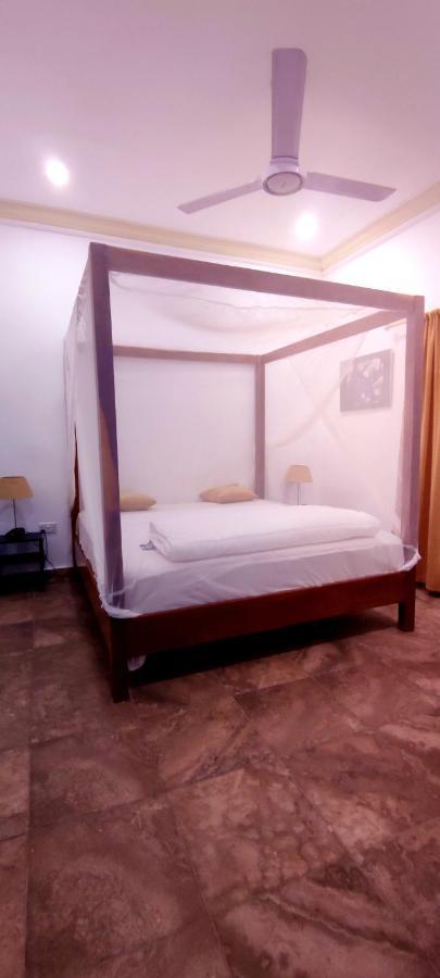 Dulaa Deema Residence Brufut Heights Tranquil Buitenkant foto