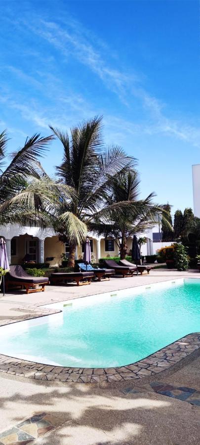 Dulaa Deema Residence Brufut Heights Tranquil Buitenkant foto