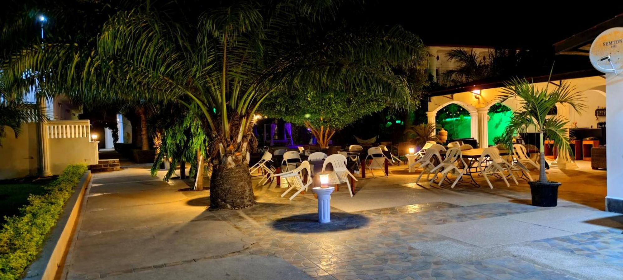 Dulaa Deema Residence Brufut Heights Tranquil Buitenkant foto