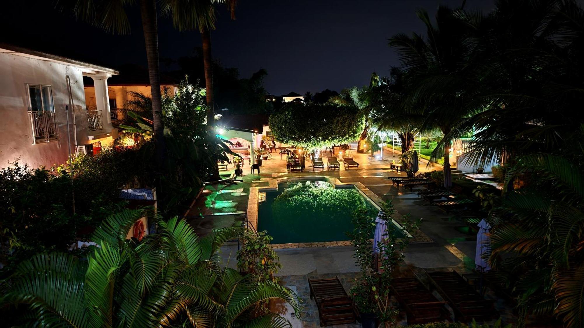 Dulaa Deema Residence Brufut Heights Tranquil Buitenkant foto